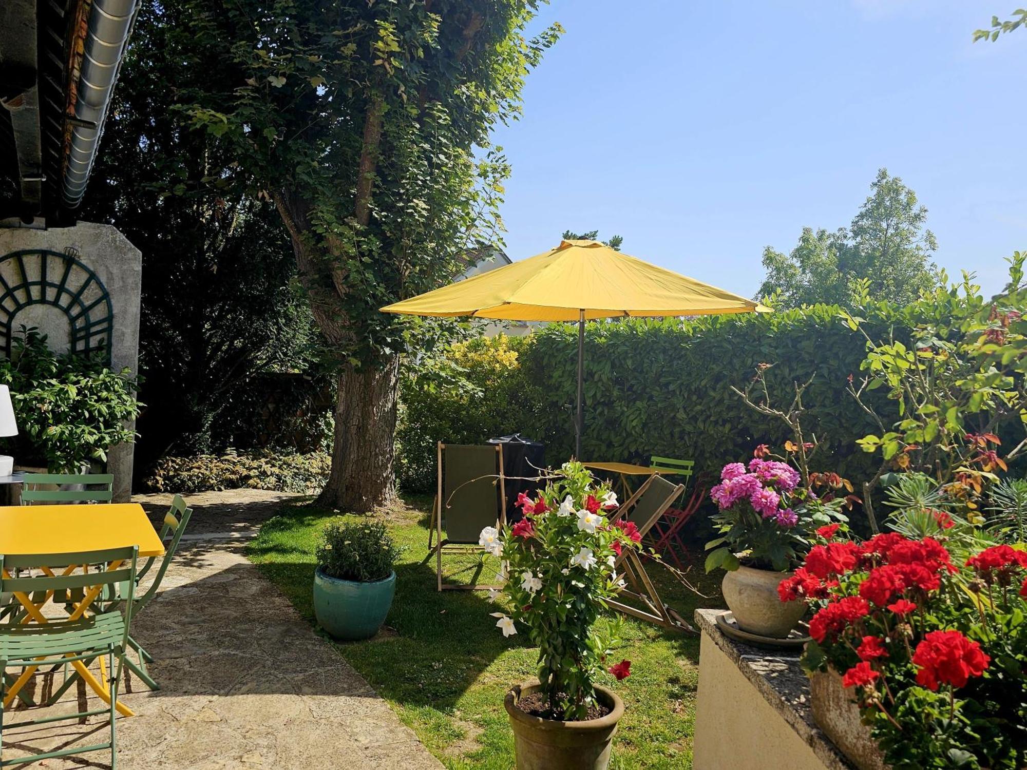 Clair Logis Villa Giverny Exterior photo