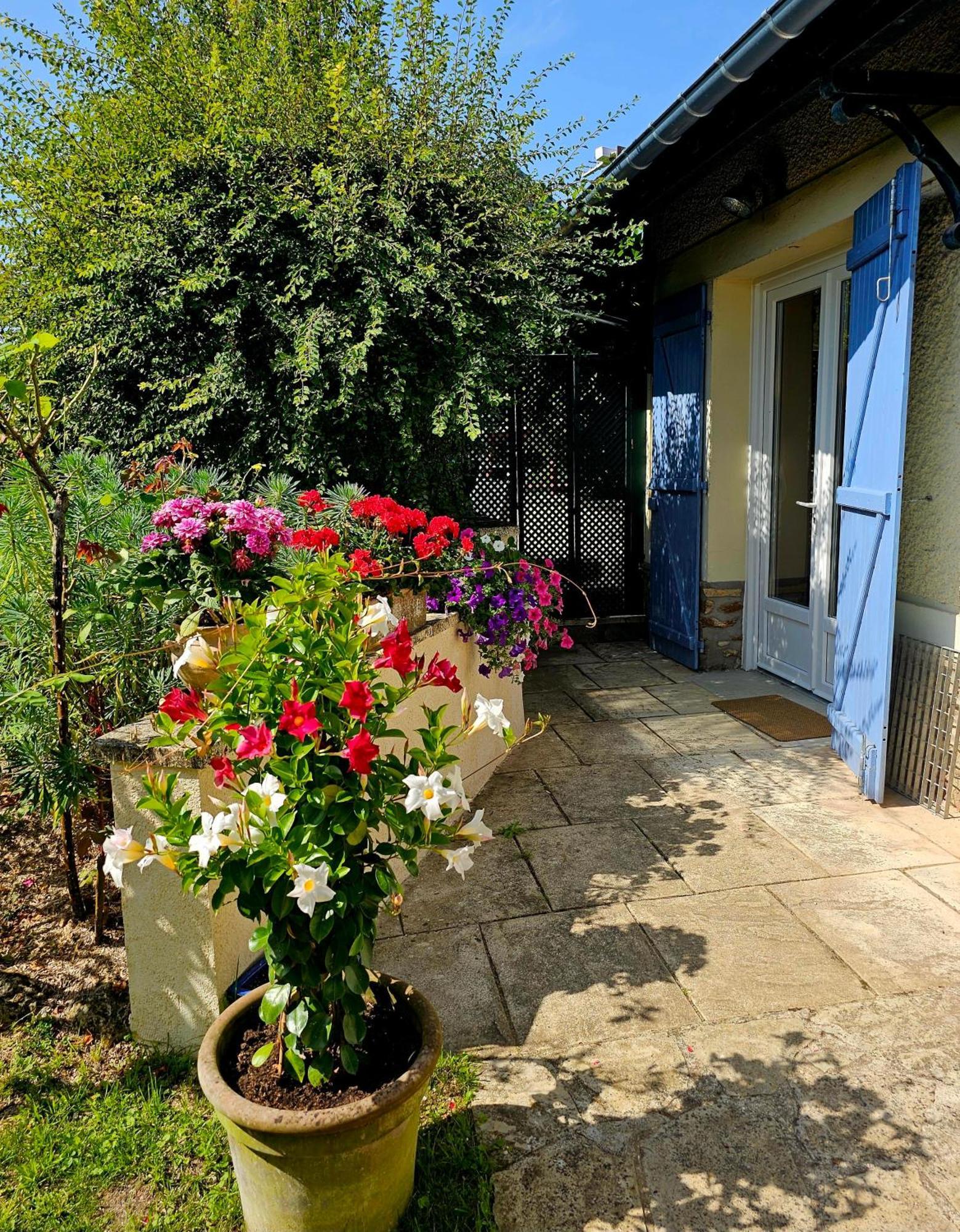 Clair Logis Villa Giverny Exterior photo